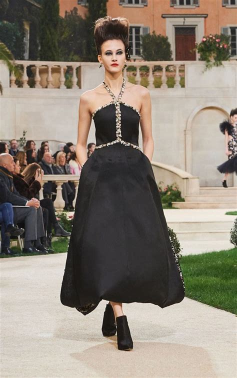 chanel spring 2019 trends|Chanel spring couture.